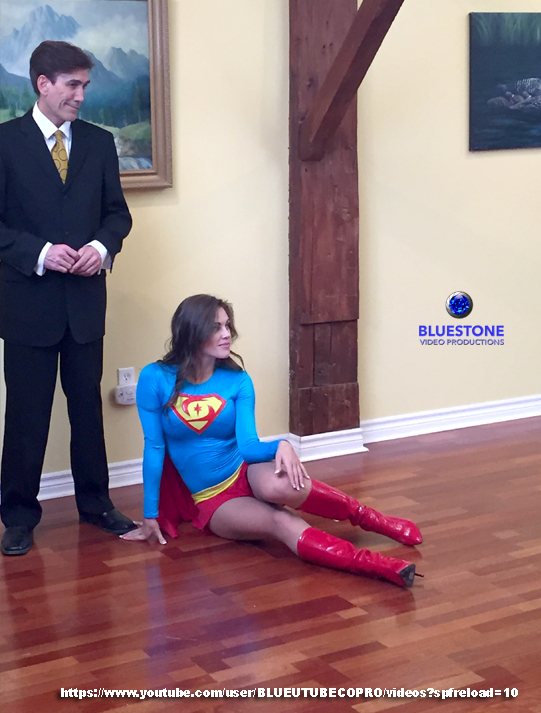 Behind the scenes still 16 season 3.jpg