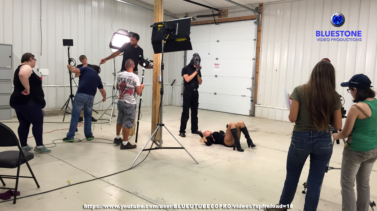 Behind the scenes still 76 season 3.jpg